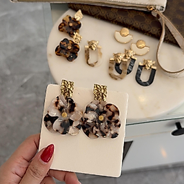 Gold Plaka Leopar Küpe(AçıkRenk)