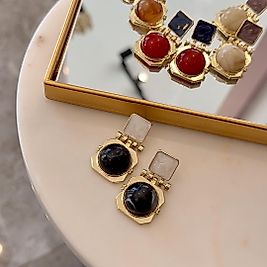 Siyah Gri Marka Model Küpe